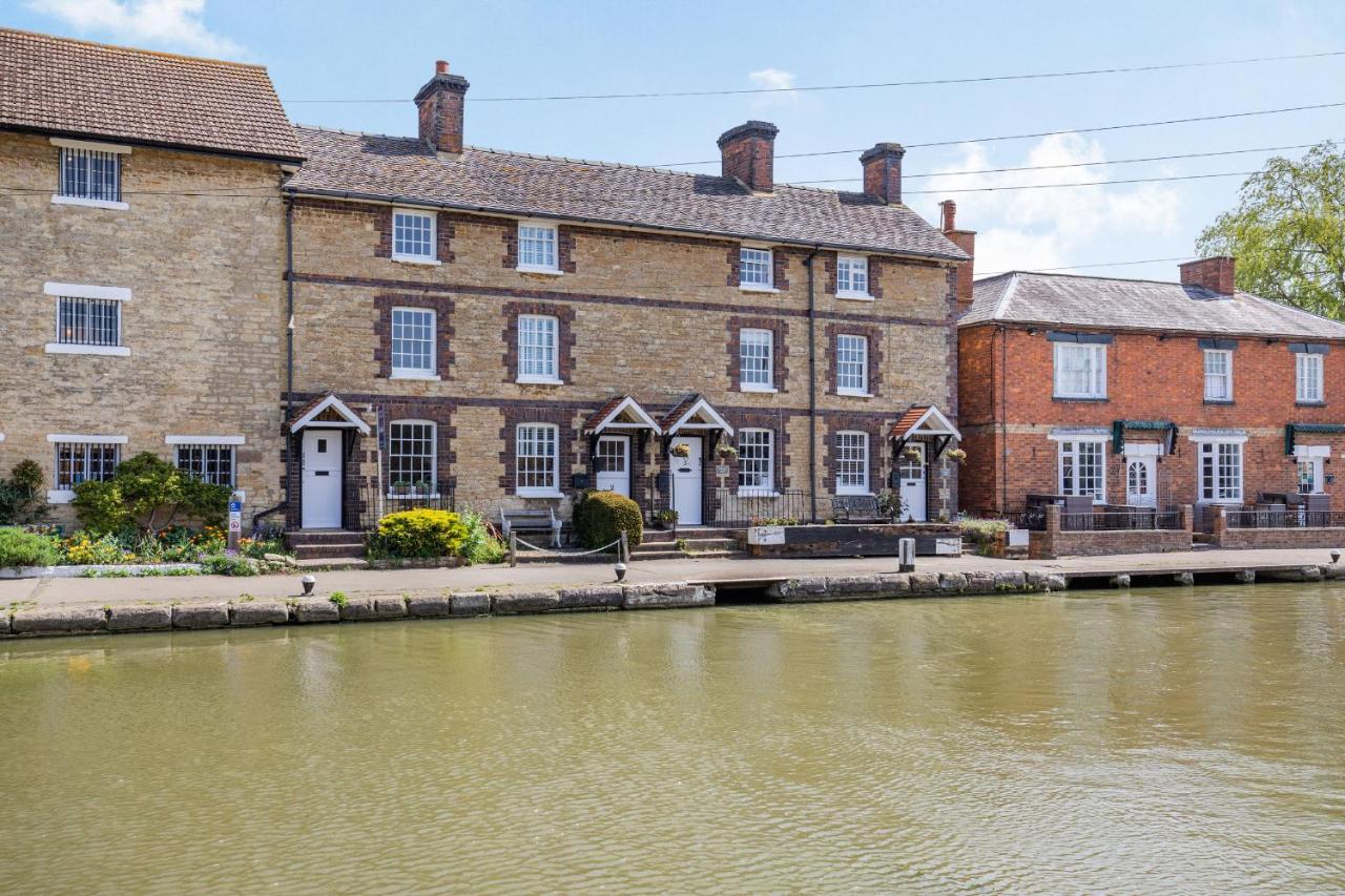 4 Canalside Cottages Towcester Dış mekan fotoğraf