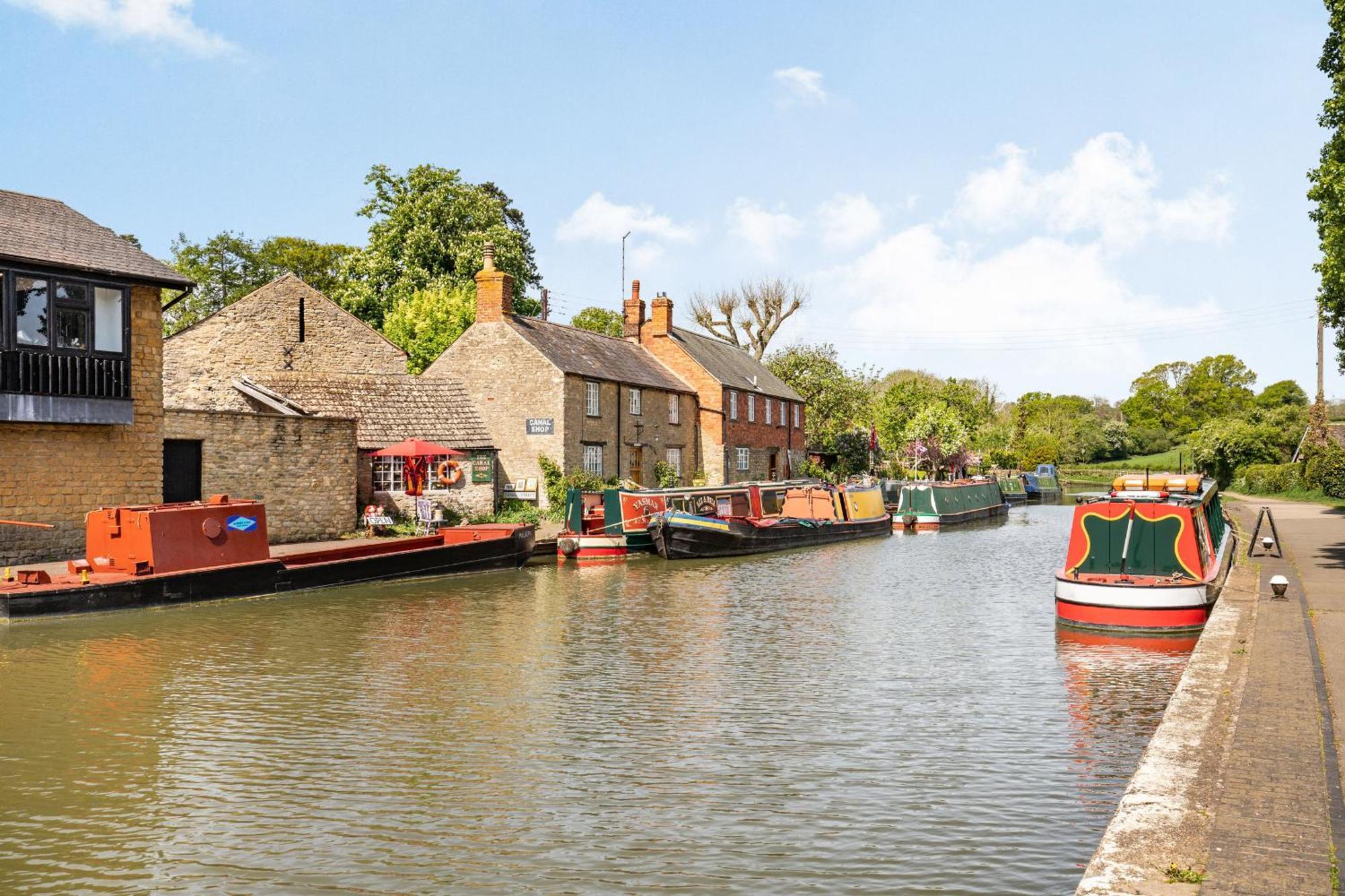 4 Canalside Cottages Towcester Dış mekan fotoğraf