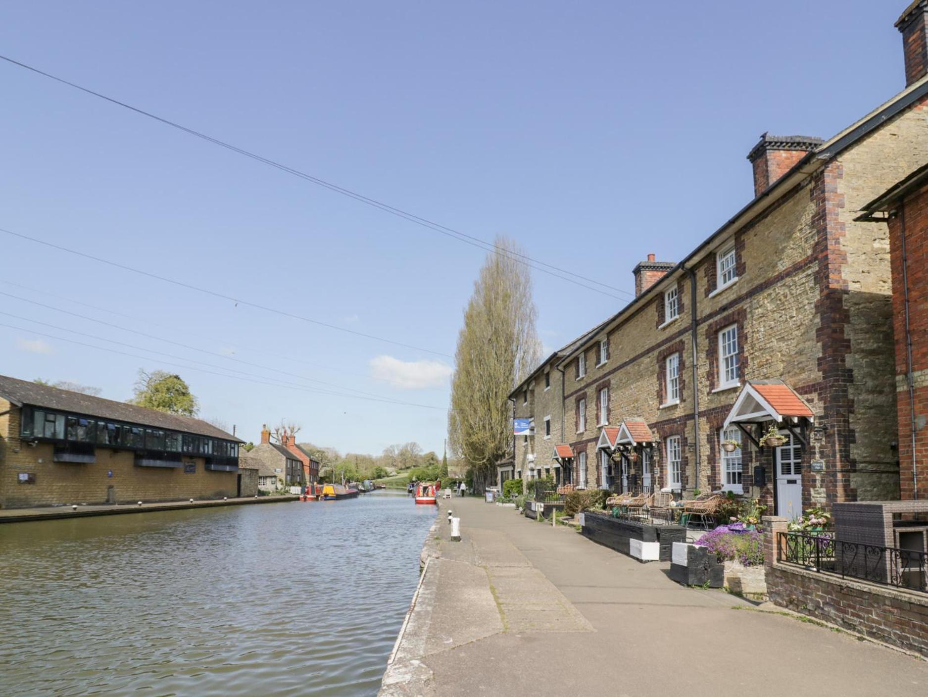 4 Canalside Cottages Towcester Dış mekan fotoğraf
